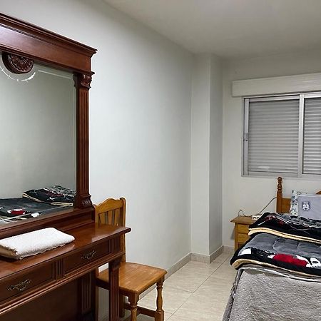 Habitacion Individual En Granada Luaran gambar