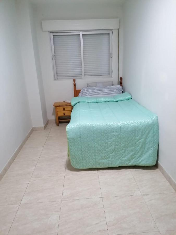 Habitacion Individual En Granada Luaran gambar